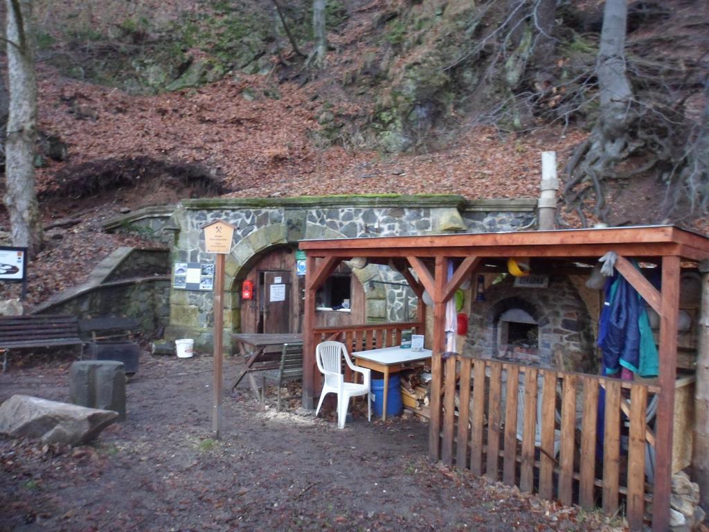 Pension Mikulka Mikulov v Krusnych Horach Dış mekan fotoğraf