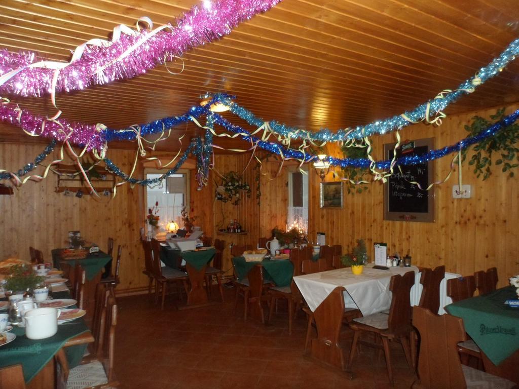 Pension Mikulka Mikulov v Krusnych Horach Dış mekan fotoğraf