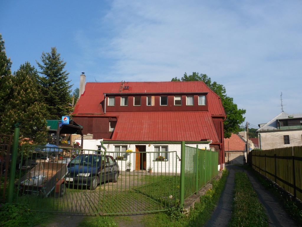 Pension Mikulka Mikulov v Krusnych Horach Dış mekan fotoğraf